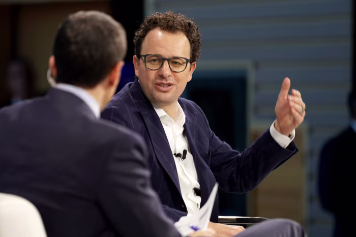 Anthropic prepares for a possible November IPO as revenue run rate is projected above $100 billion